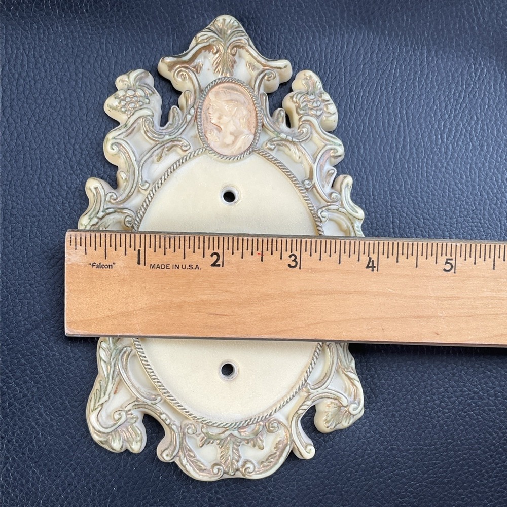 Vintage Cameo Ornate Victorian Light Switch Wall Plate Cover 6-1/4 x 4" Plastic - Picture 9 of 10